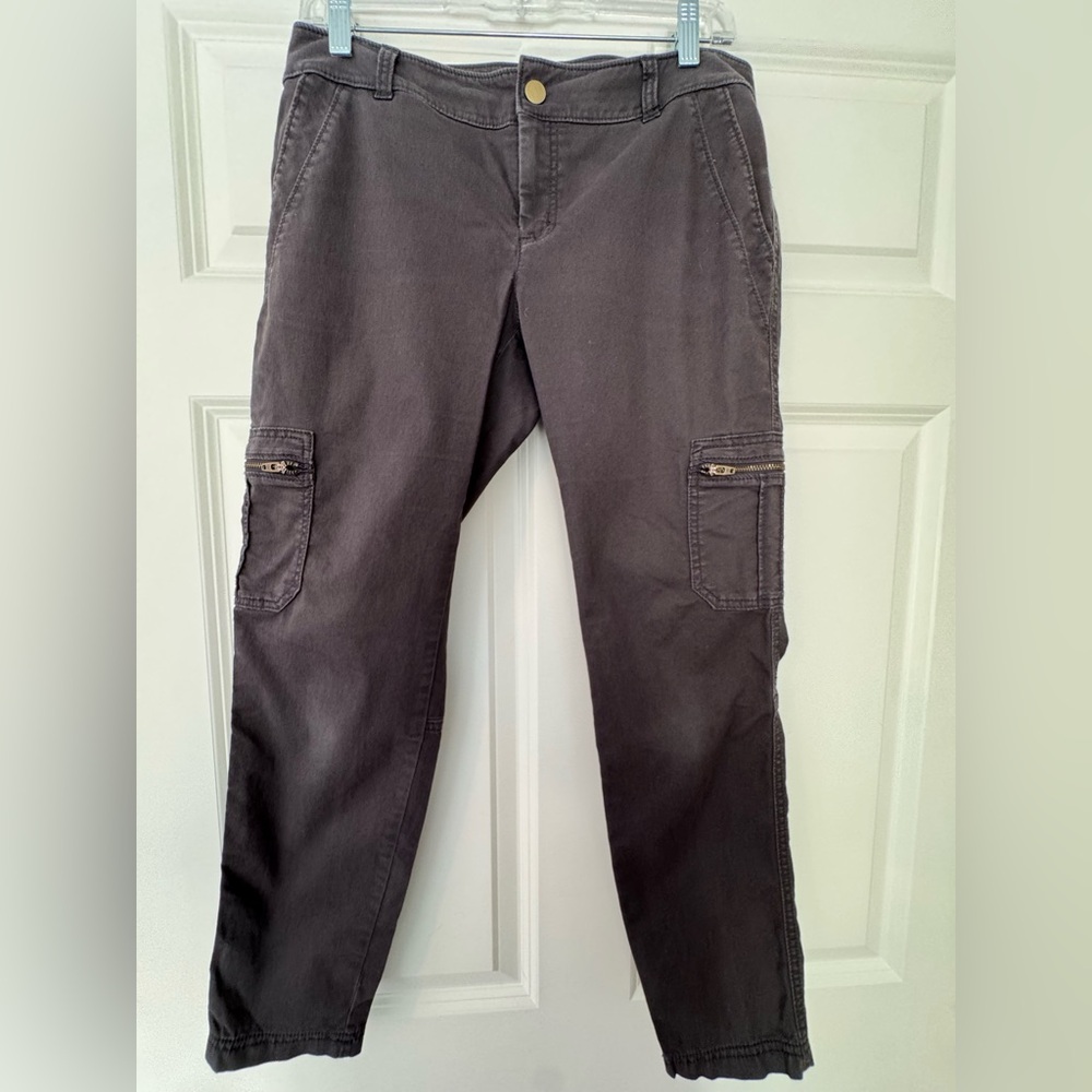 Athleta Women’s Charcoal Cargo Pants 6